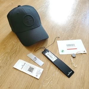 Black Stone Island Hat